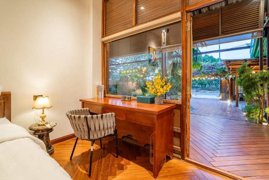 Woodland Sunset Villa - 4BRs - Near Danang Golf