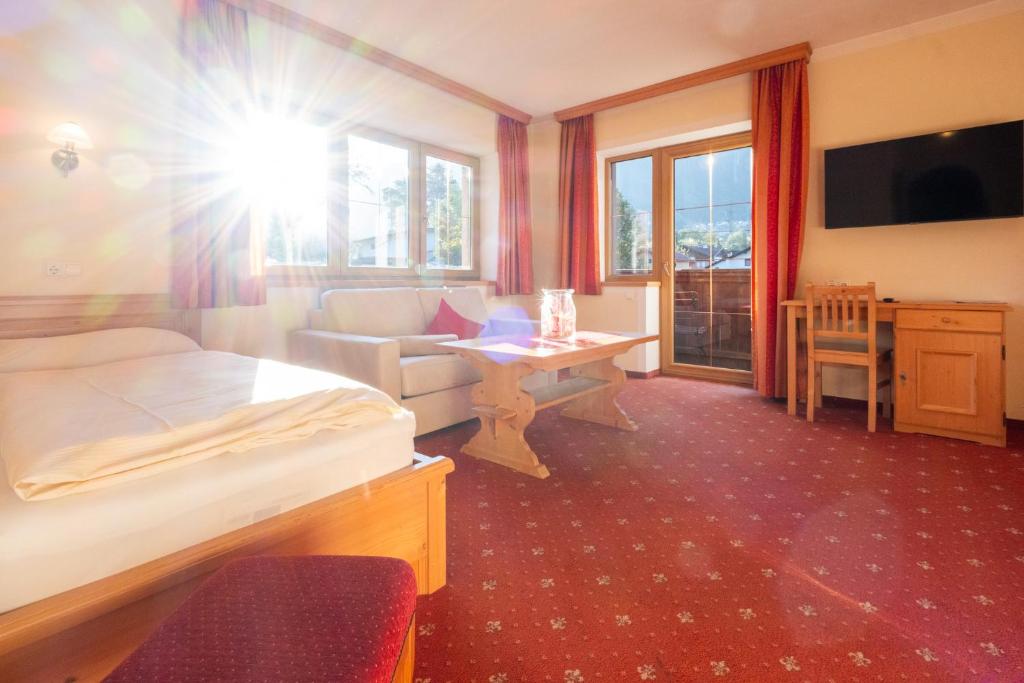 Hotel Rietzer Hof - Tap to explore photos