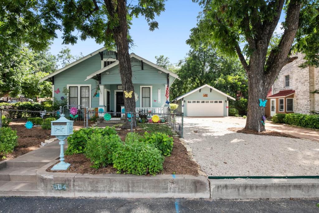 Ms. Bunny's Bungalow 2 Bedroom Home by RedAwning image