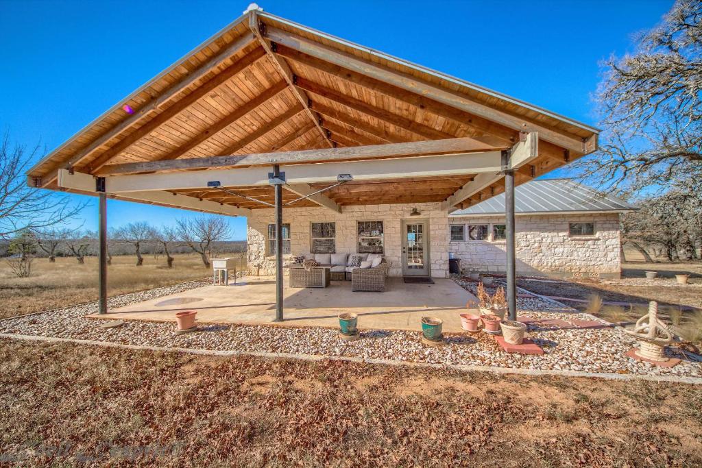 Pecan Farm Haus 2 Bedroom Cottage by RedAwning image