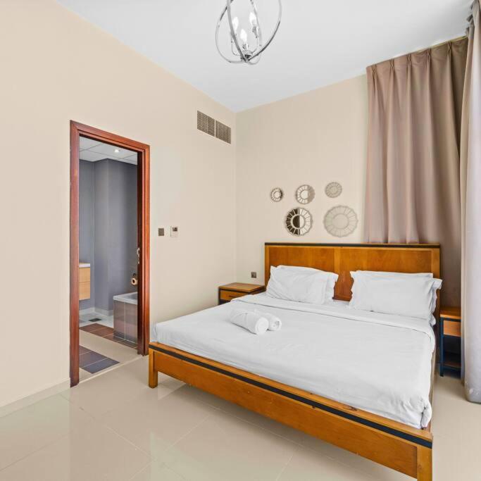 Modern 3-Bedroom Villa in Damac Hills 2 photo 4