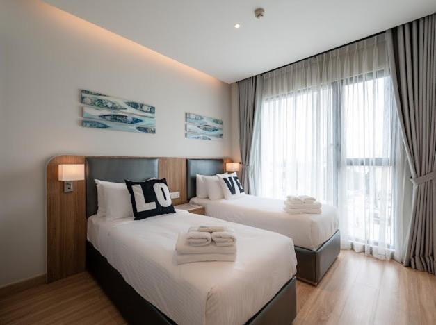 Tracy D1Mension Tower