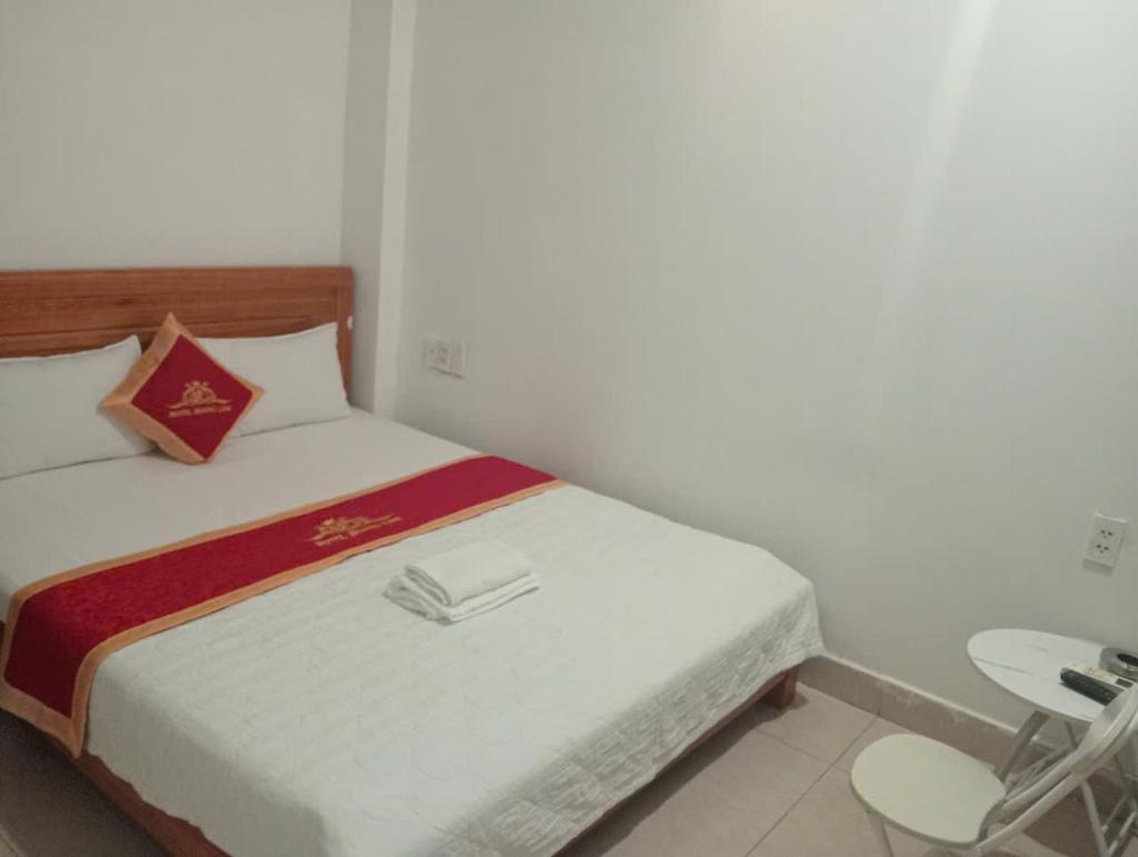 Khách Sạn Hoàng lâm