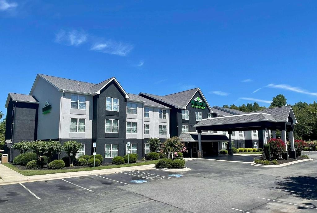 Wingate by Wyndham Matthews, NC image