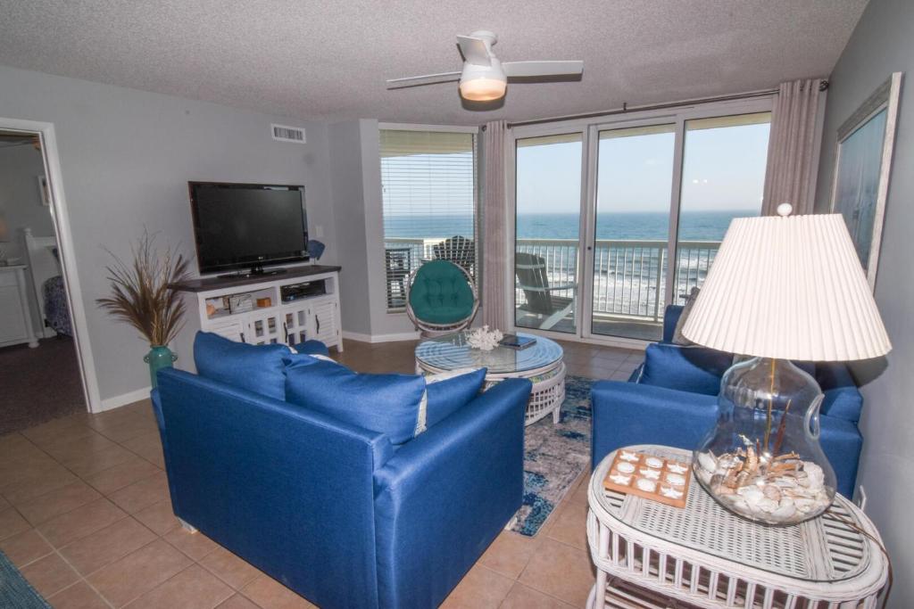 Paradise Pointe 6C image