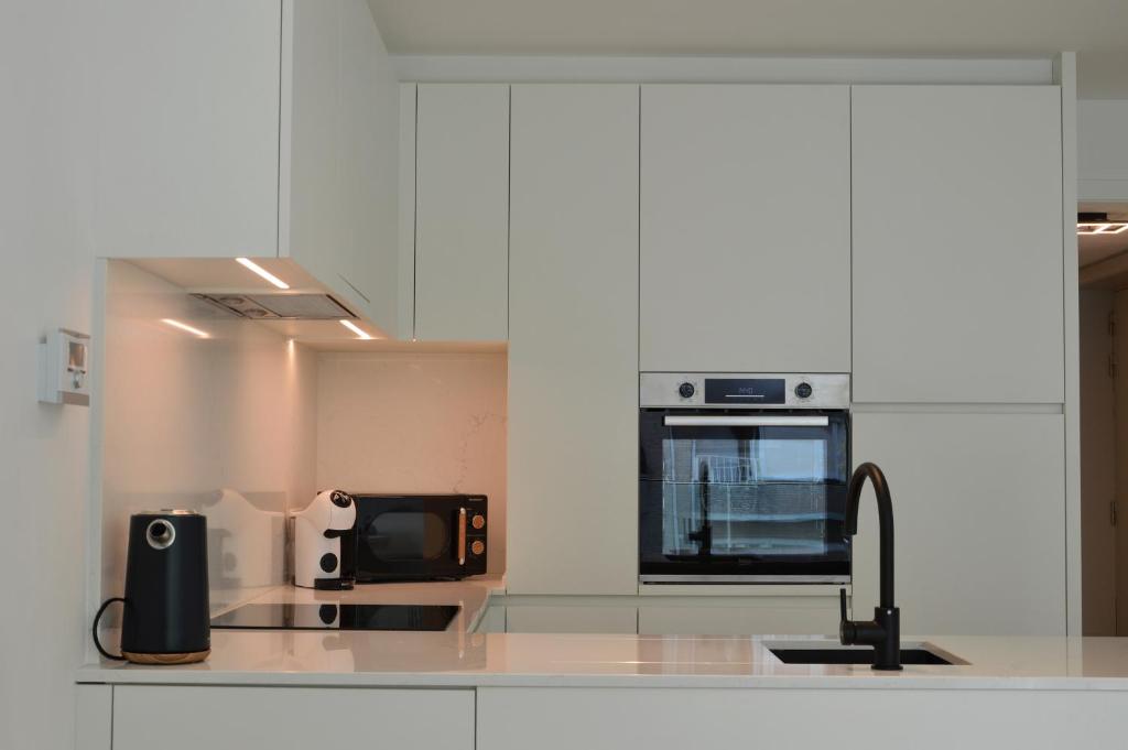 Allure Modern & zonnig Appartement met balkon photo 4