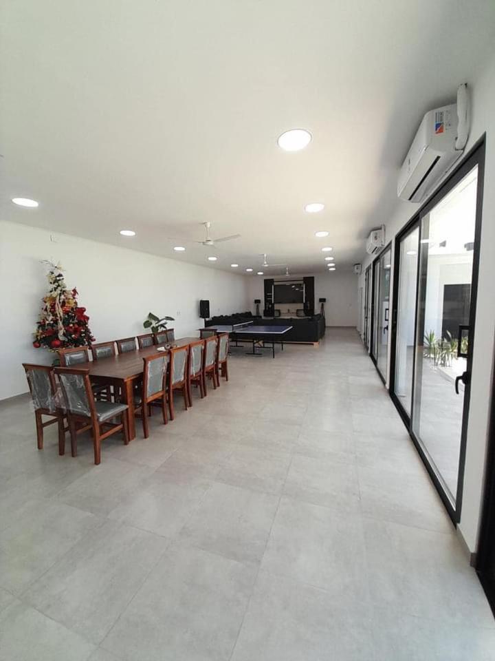 Espectacular Casa Quinta en Riachuelo Cts photo 3