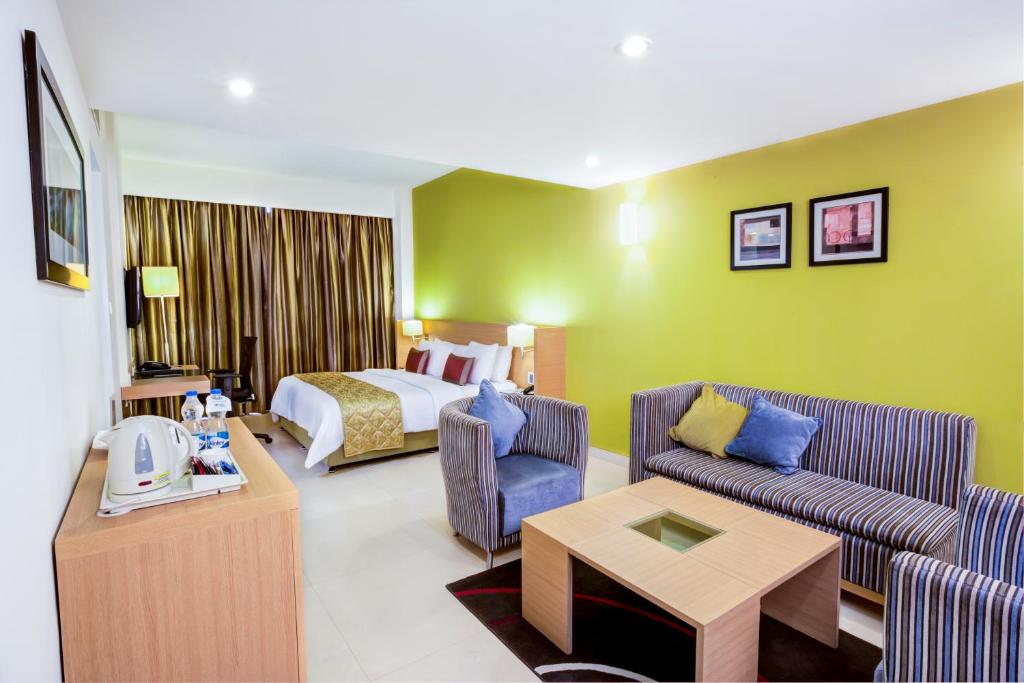 Двухместный (Двухместный номер Делюкс с 1 кроватью), Radha Regent Electronic City