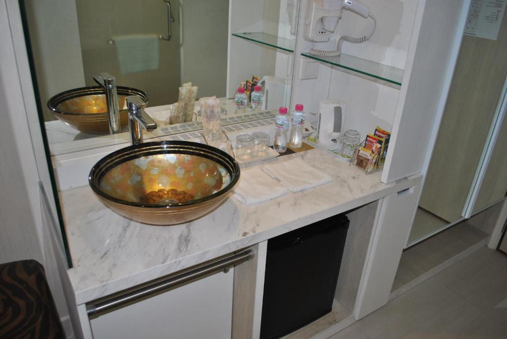 Двухместный (Номер Делюкс с кроватью размера «queen-size»), Jayleen Clarke Quay Hotel