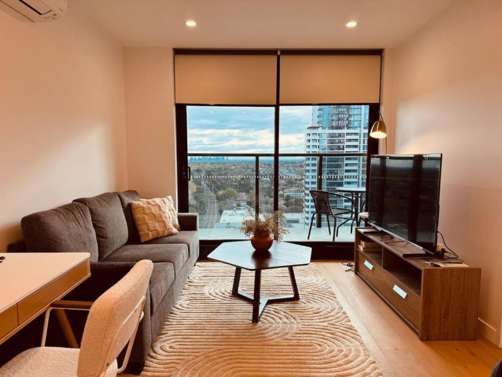 Cozy 1-Bed Flat with City Views photo 1