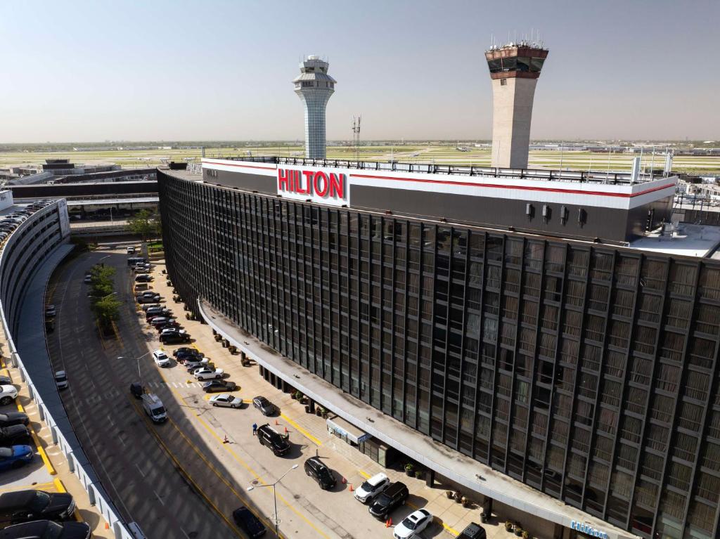 Hilton Chicago O'Hare Airport image