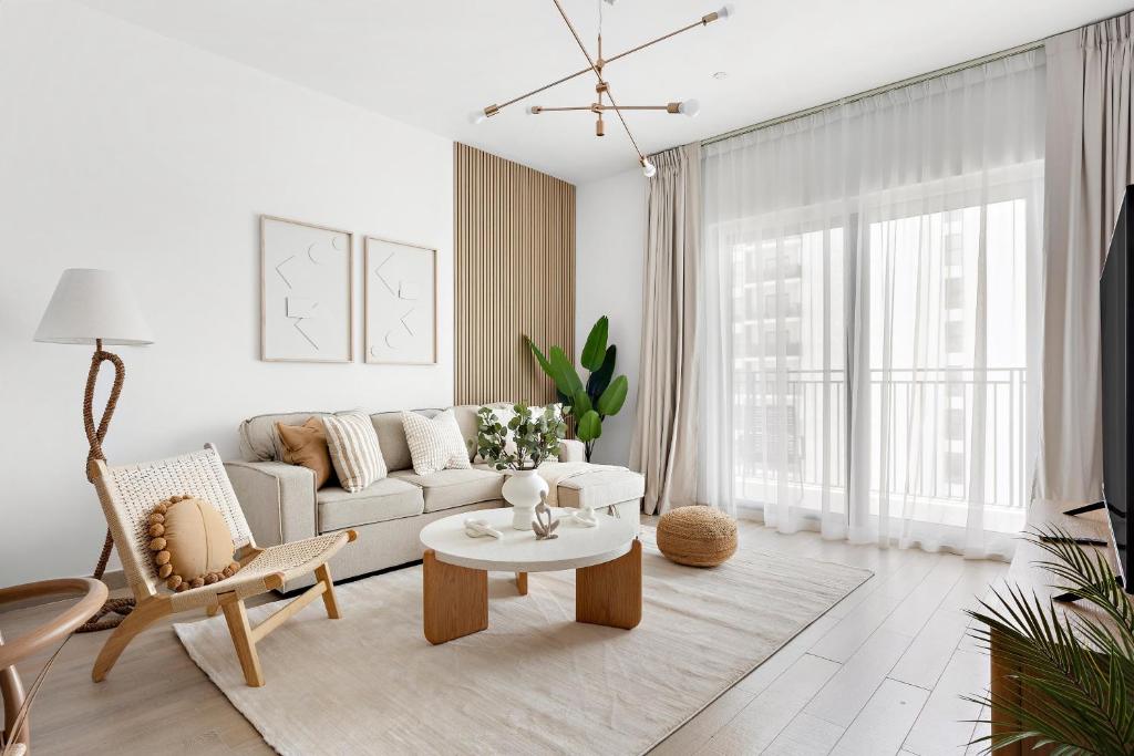 Serene Canal View 1BR at Yas Island