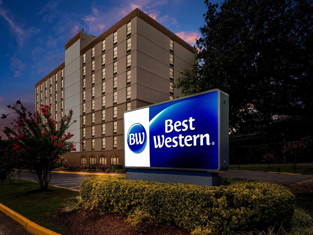 Best Western Potomac Mills image