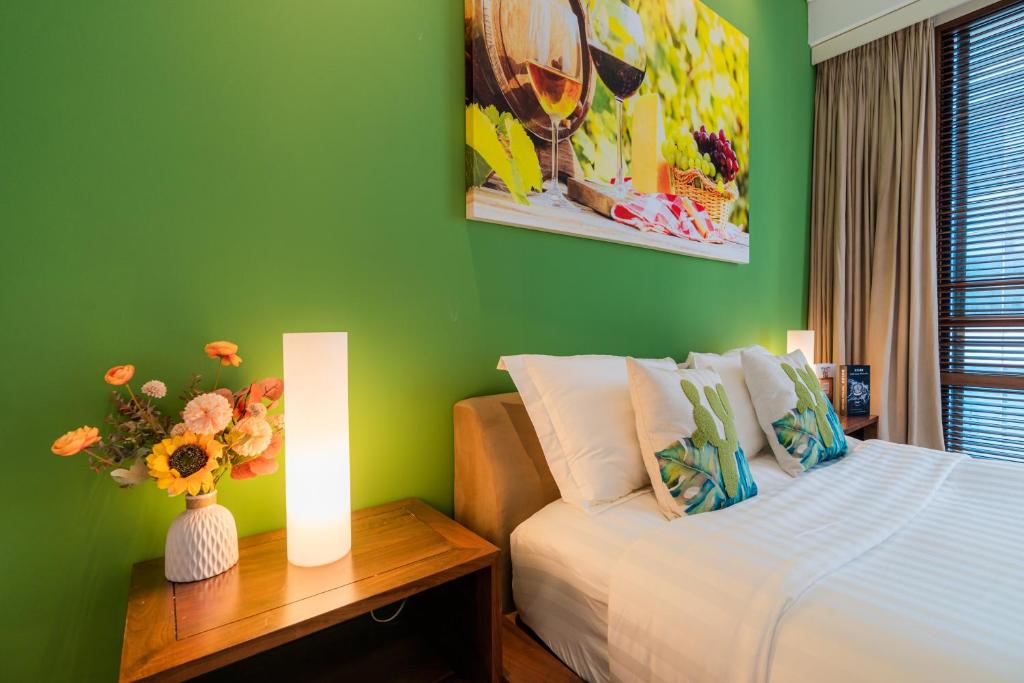 Avalon Suite District 1