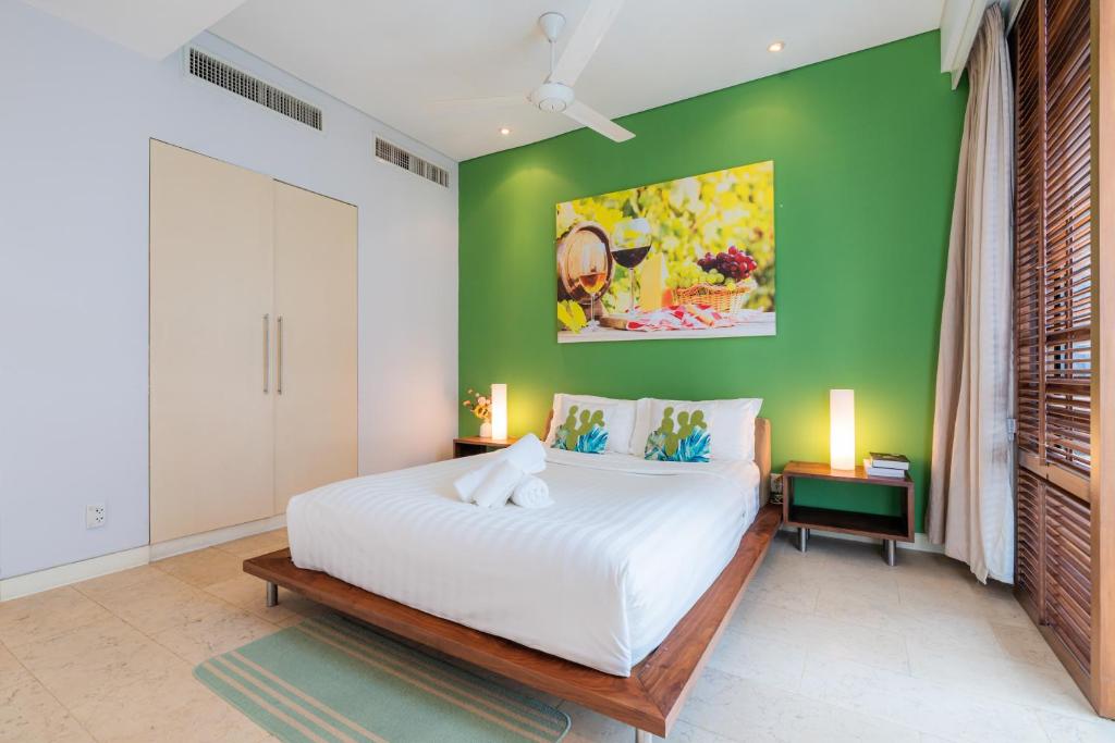 Avalon Suite District 1