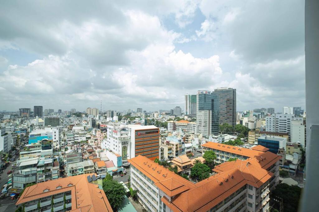 Ryus Apartment at Sohos residence 1414