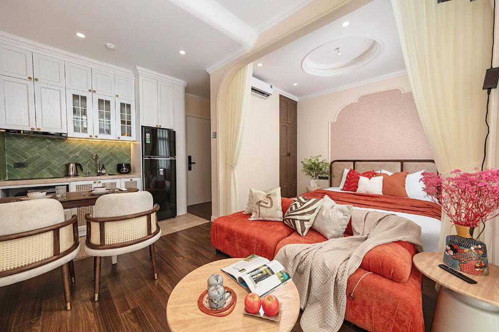 High-sericed 1BR Apartment, closely to Parking ares, Seasalt Ocean, Freshwater Ocean of Hanoi city in Vinhomes Ocean Park