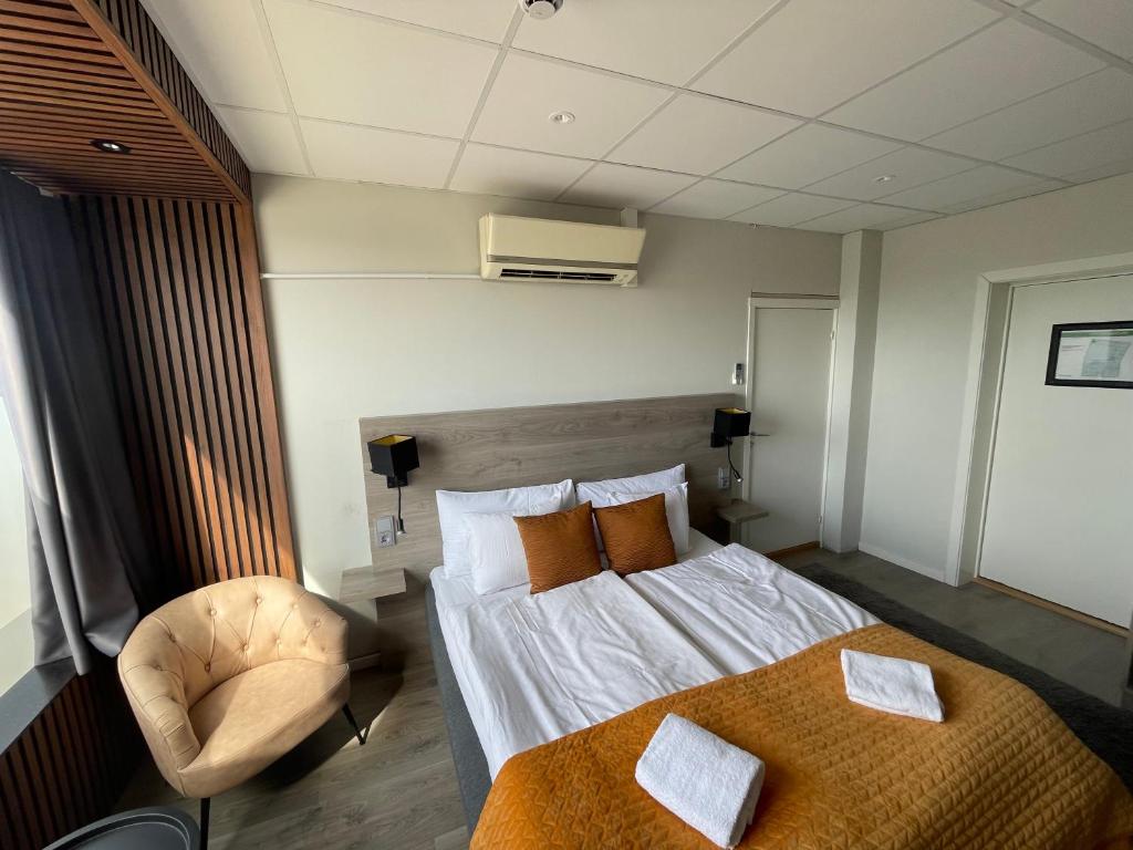 Dream – Luxury Hostel - Tap to explore photos