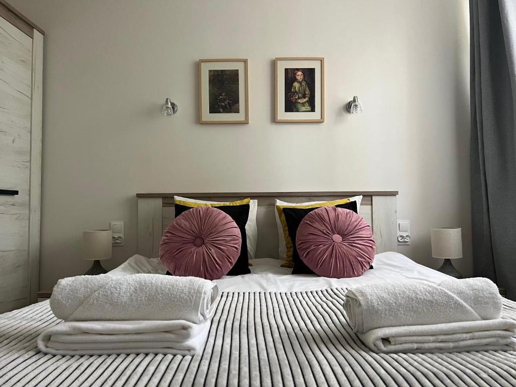 Modern & cozy flat - near to Wawel Castle Room Type - One-Bedroom Apartment