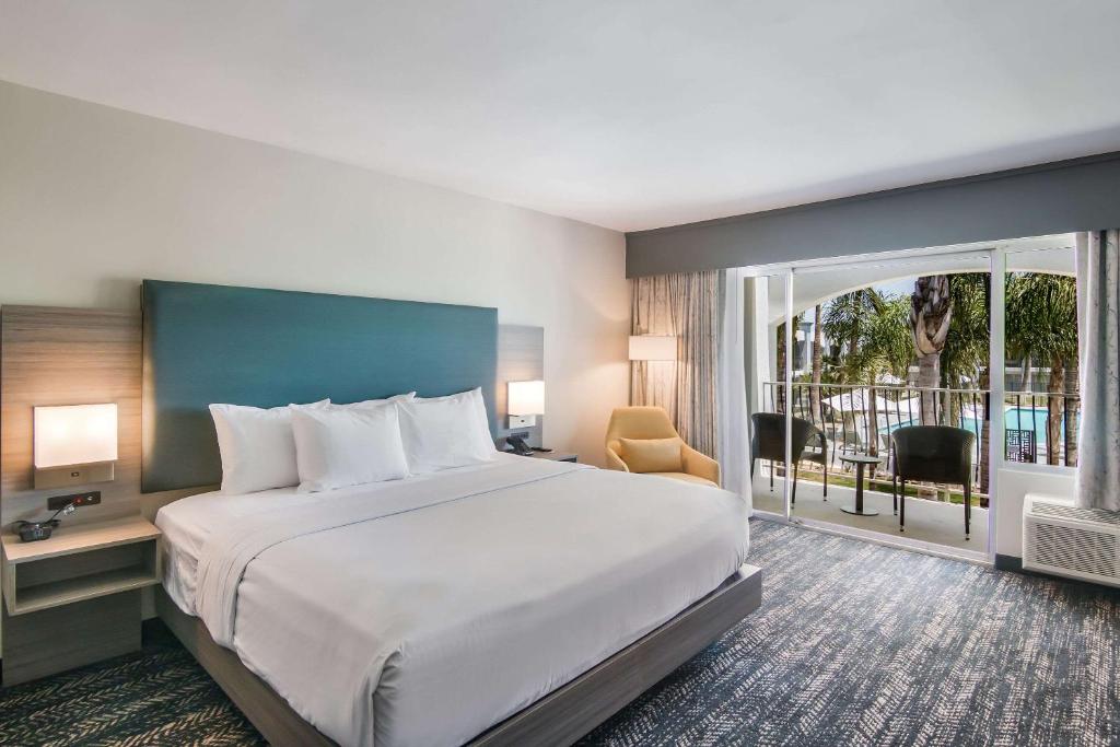 Hourglass Hotel, Ascend Hotel Collection image