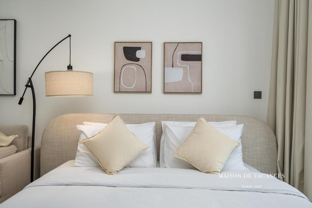 Charming Studio 10 Minutes from Dubai Mall - Tap to explore photos