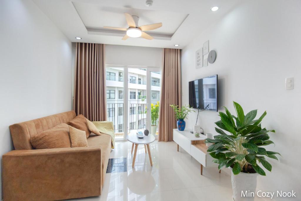 Min Cozy Nook Monarchy - 2BR luxury riverview