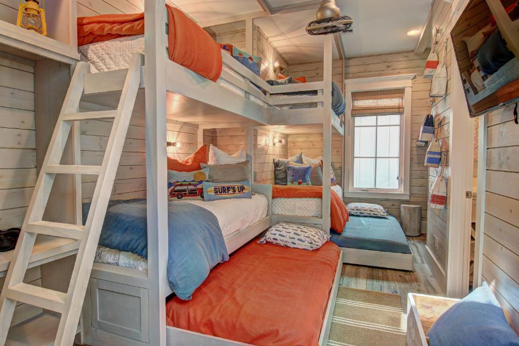 Merroway Cove 223 BE image