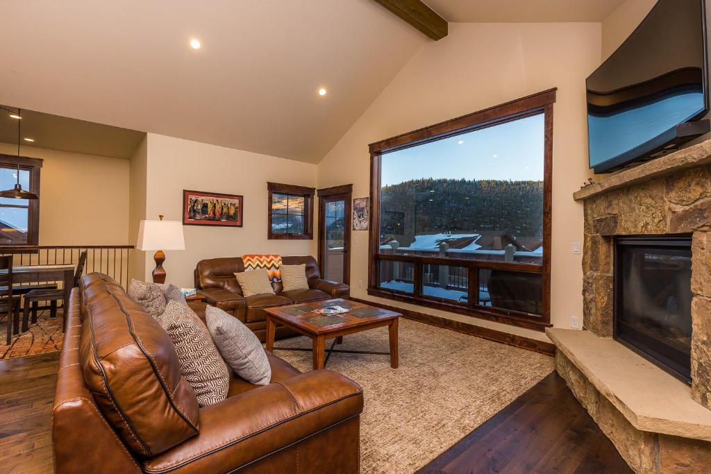 Alders #8 by Summit County Mountain Retreats image