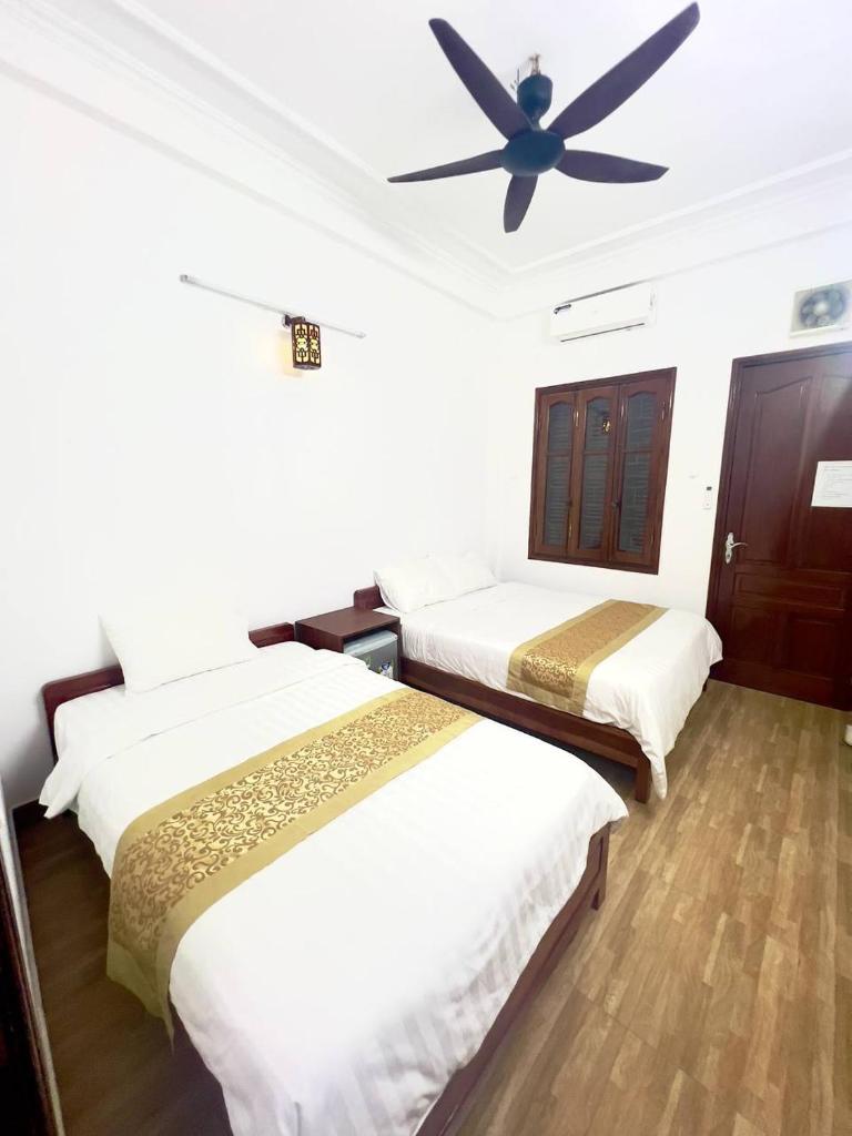 Old Quarter Heart 2 min walk to Hoan Kiem Lake PRIME LOCATION