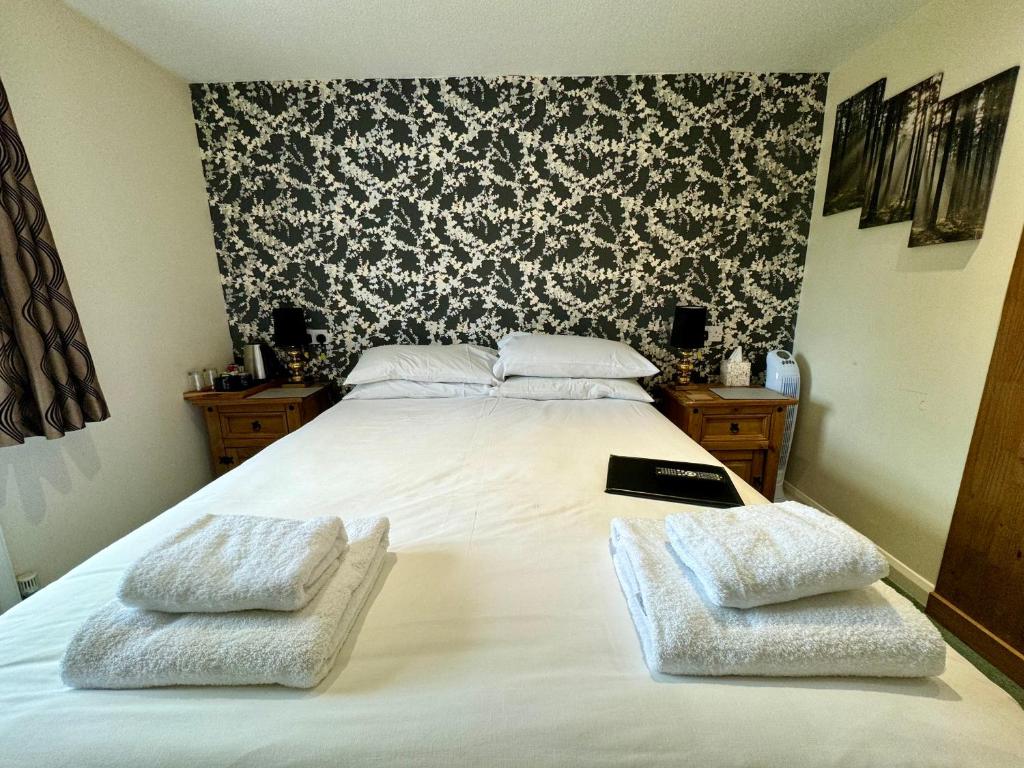 The Half Moon Room Type - Standard King Room