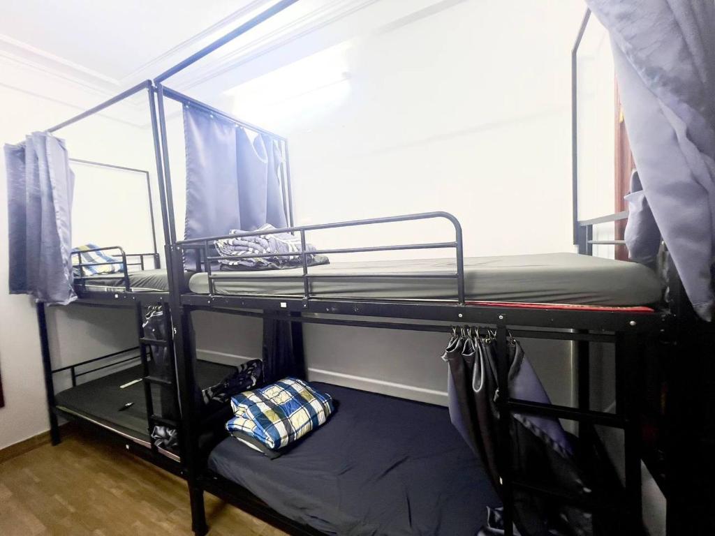 Old Quarter Heart 2 min walk to Hoan Kiem Lake PRIME LOCATION