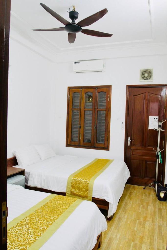 Old Quarter Heart 2 min walk to Hoan Kiem Lake PRIME LOCATION