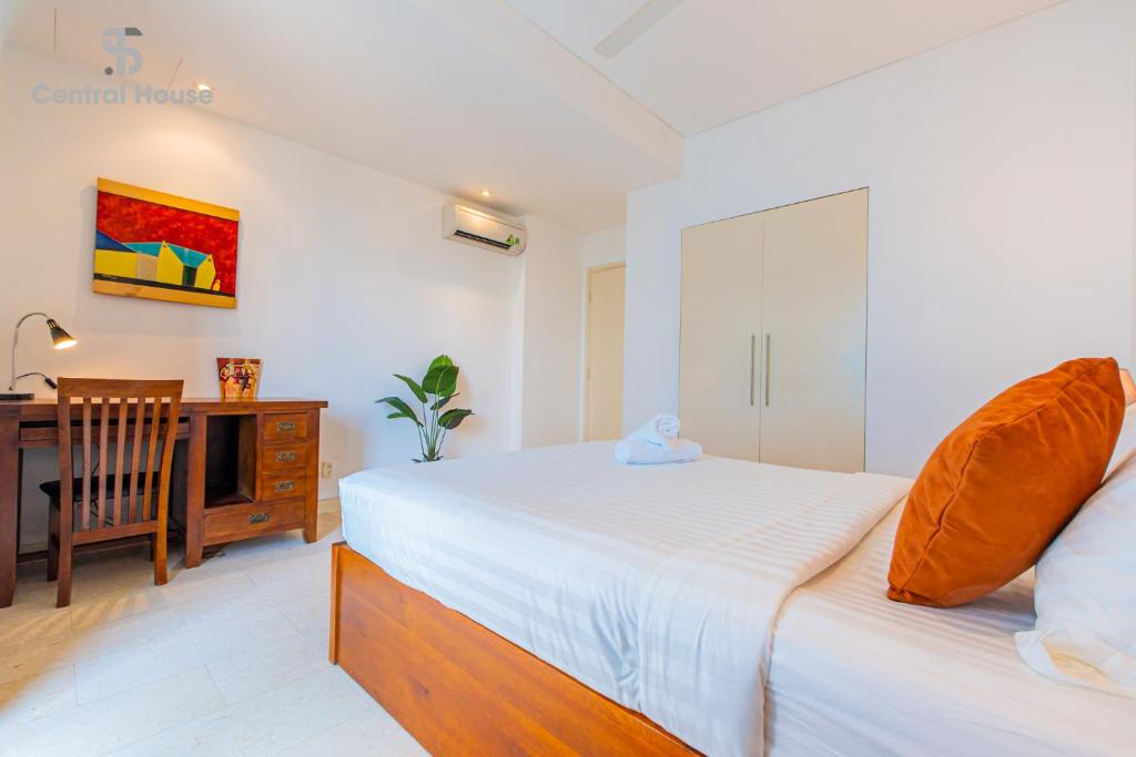 Avalon Suite District 1