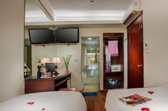 Viet Hotel & Travel