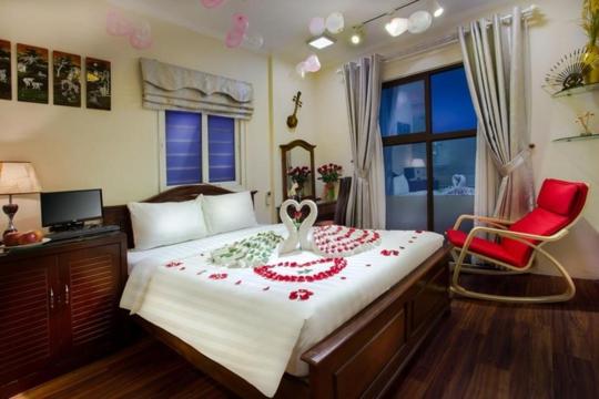 Viet Hotel & Travel