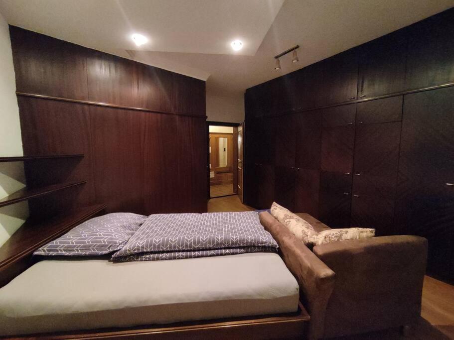 Cosy Room in Tyrolean Flat photo 2