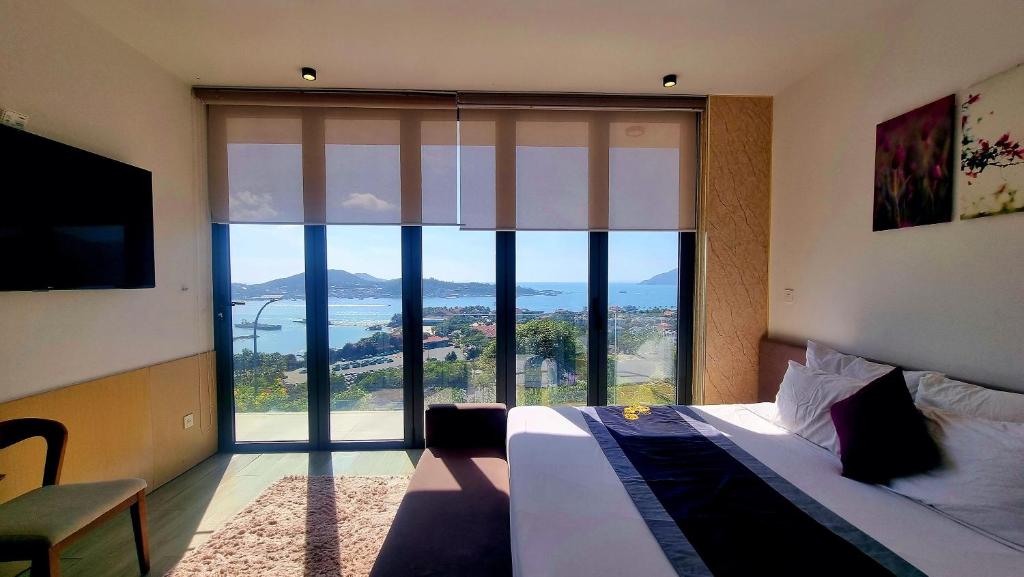 Anh Nguyen Oceanfront Luxury Villas Nha Trang