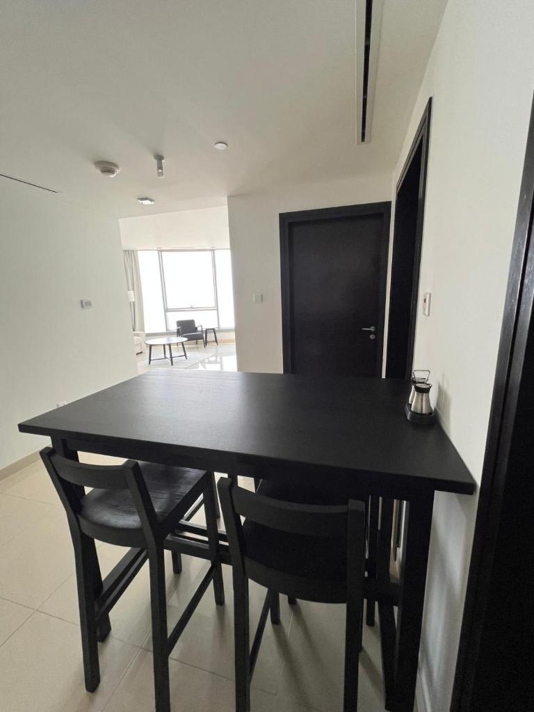 C-Suite Views at Al Reem and Al Maryah Island photo 4