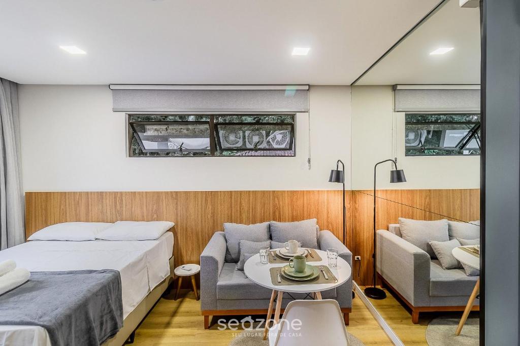 RUP - Equipped Studios in Building with Pool - Tap to explore photos