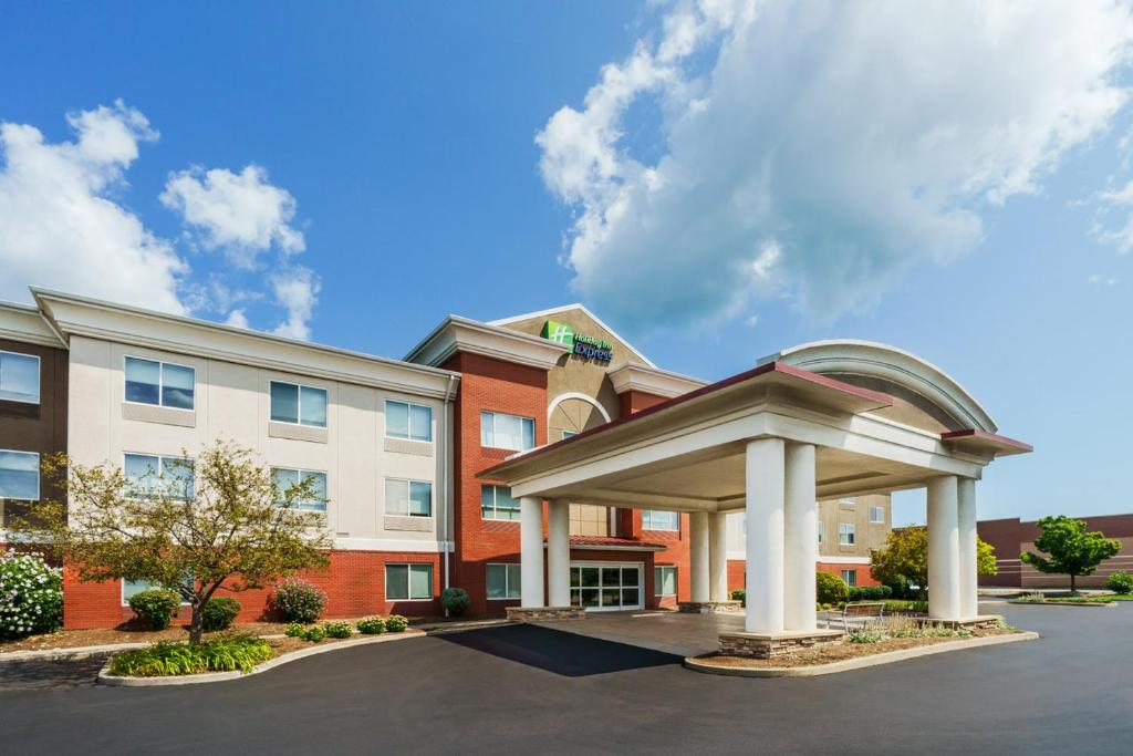 Holiday Inn Express Rochester NE- Irondequoit, an IHG Hotel image
