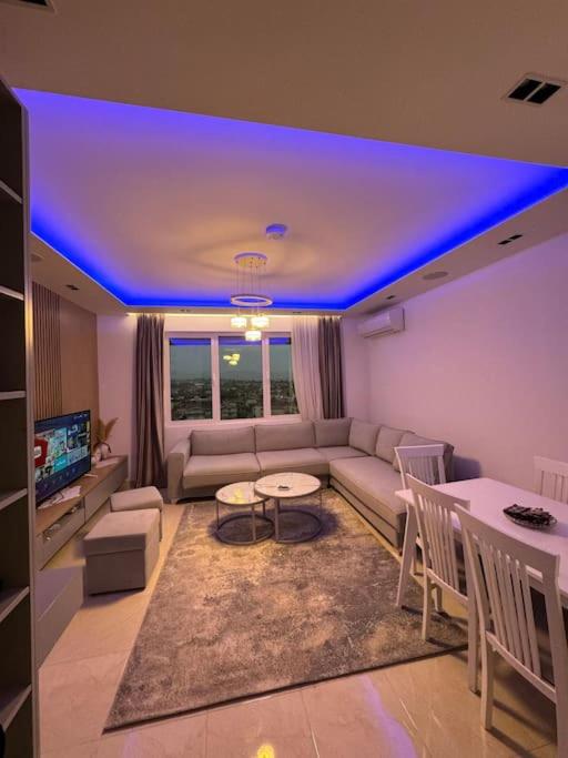 Modern apartment overlooking the city of Tirana photo 1