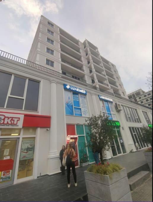 Modern apartment overlooking the city of Tirana photo 4