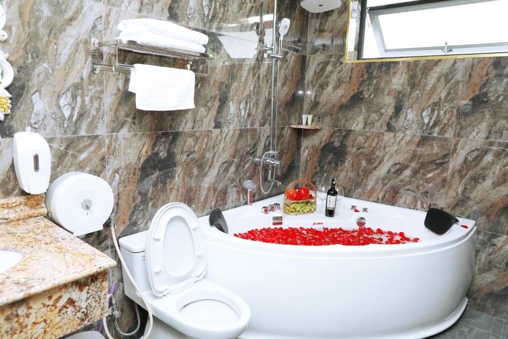 King's Hotel Pháp Vân