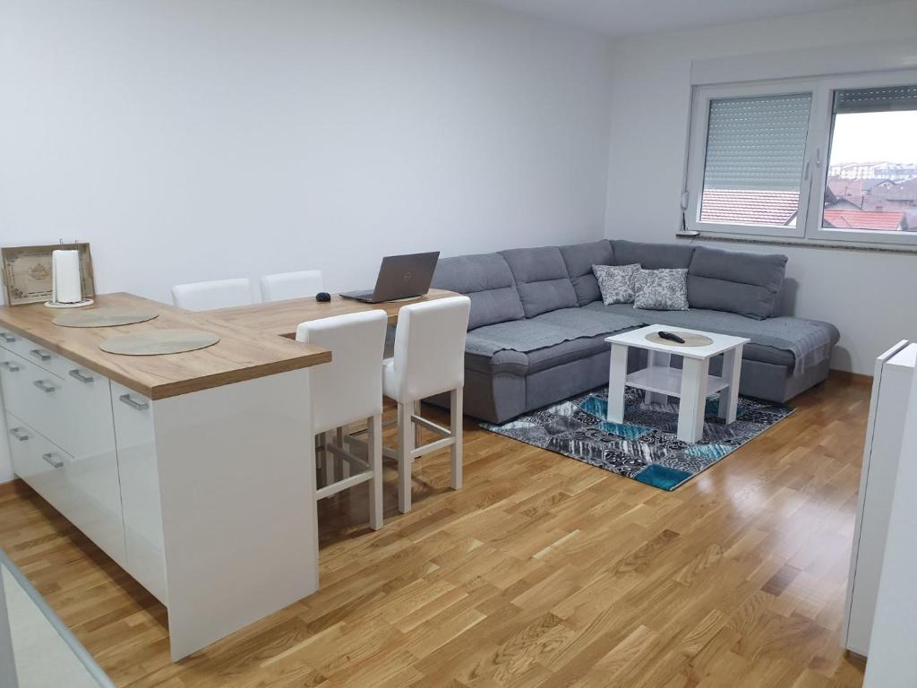 KEJ LUX Apartman photo 4