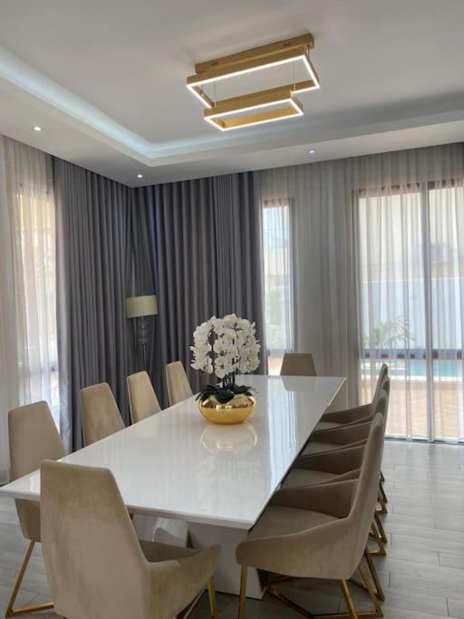 Pepek Home in Patriota, Talatona photo 1