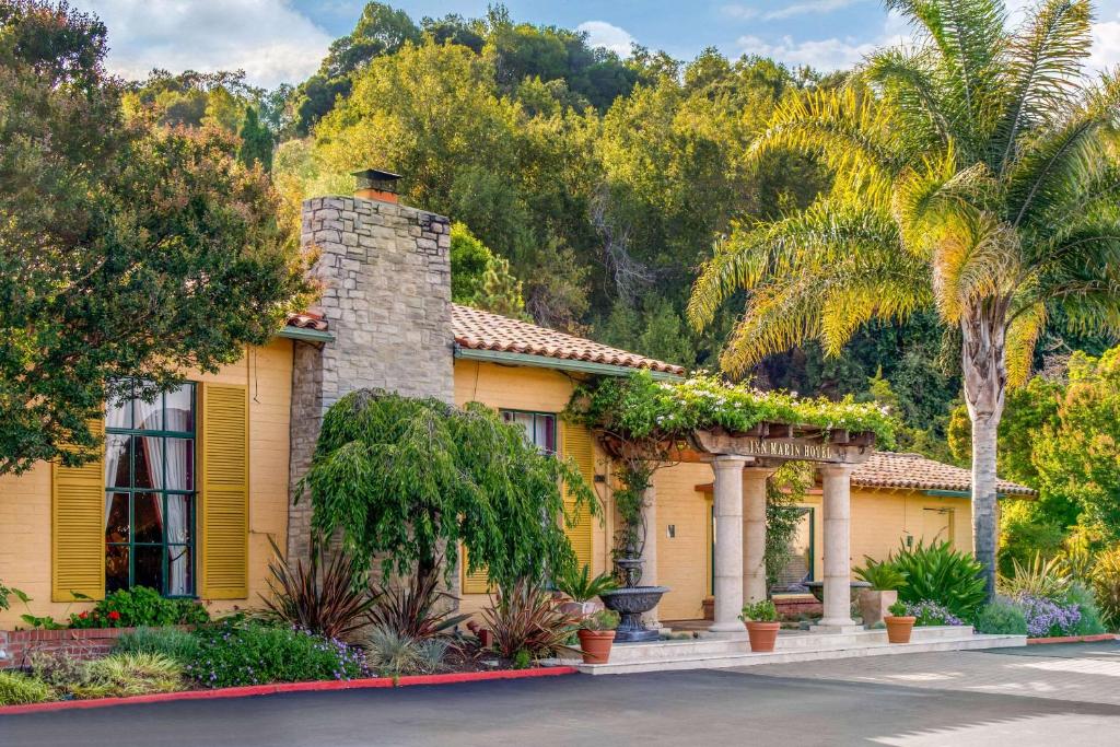 Inn Marin and Suites, Ascend Hotel Collection image