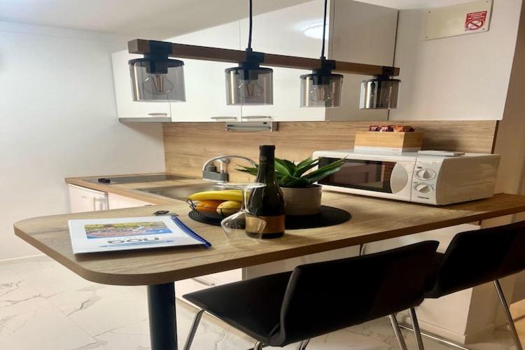 Apartments Noa Old Town - Studio - Ground Floor - Tap to explore photos