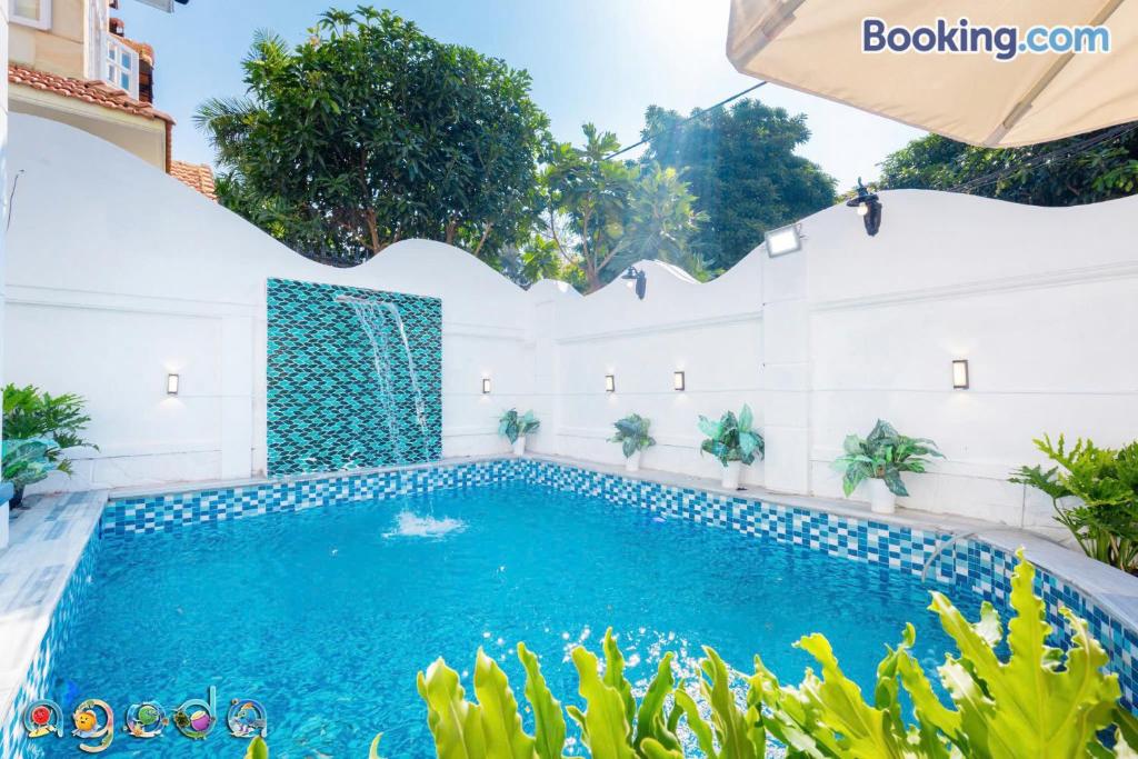 Villages hồ bơi có Bida và Karaoke khu Biệt thự PHƯƠNG NAM