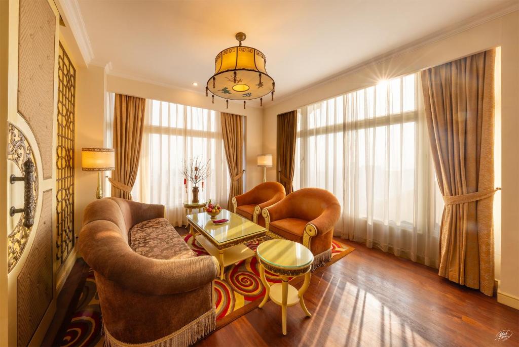 TTC Imperial Hotel Room Type - Senior Suite