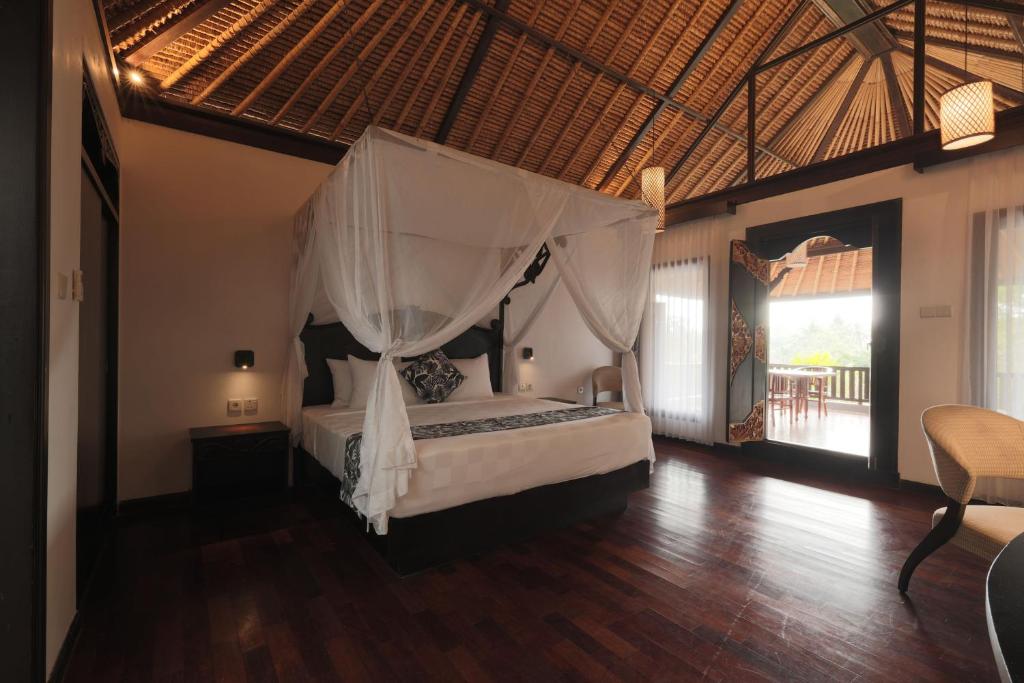 Ubud Dedari Villas - Tap to explore photos